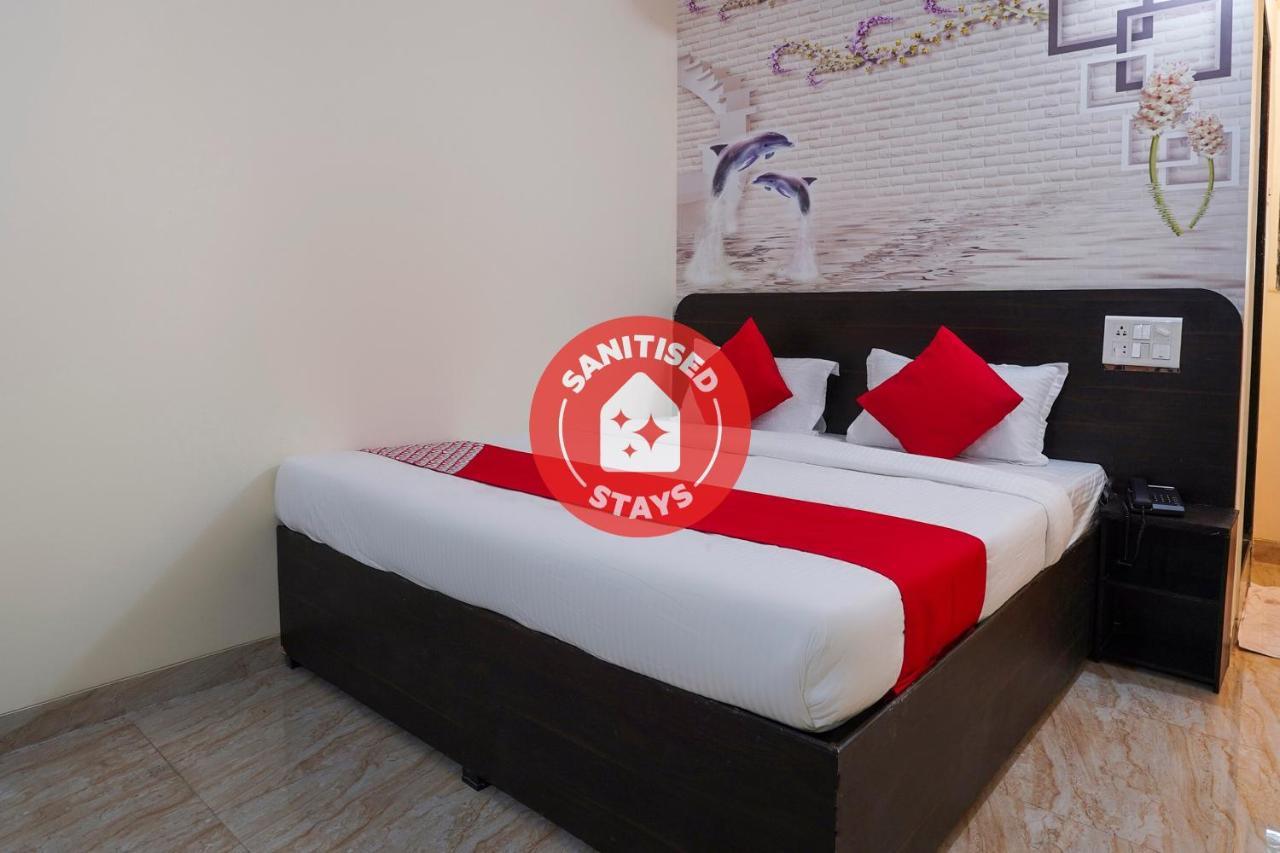 Oyo Flagship 68474 Hotel Viraj Pune Esterno foto