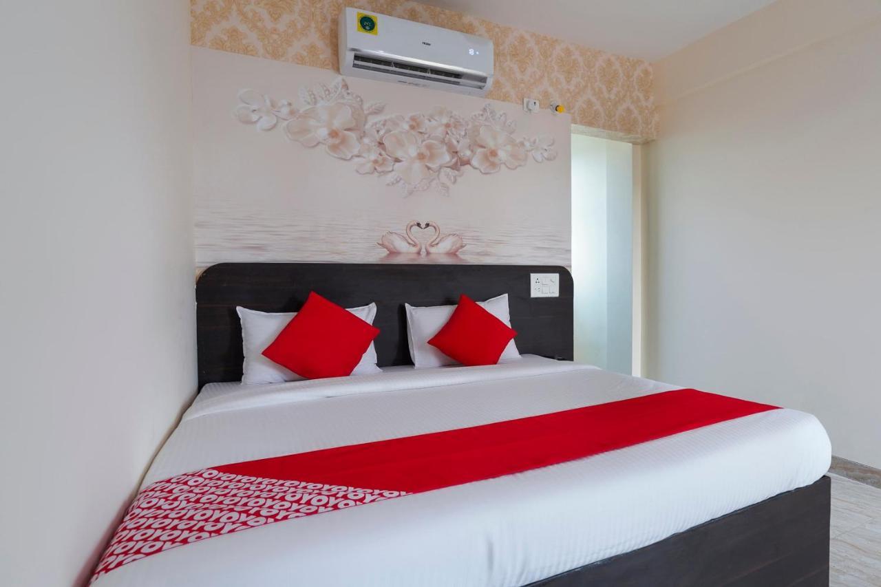 Oyo Flagship 68474 Hotel Viraj Pune Esterno foto