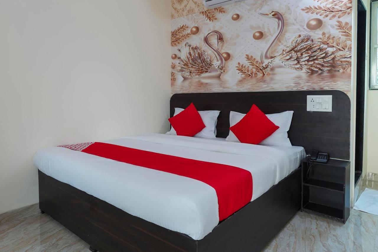 Oyo Flagship 68474 Hotel Viraj Pune Esterno foto