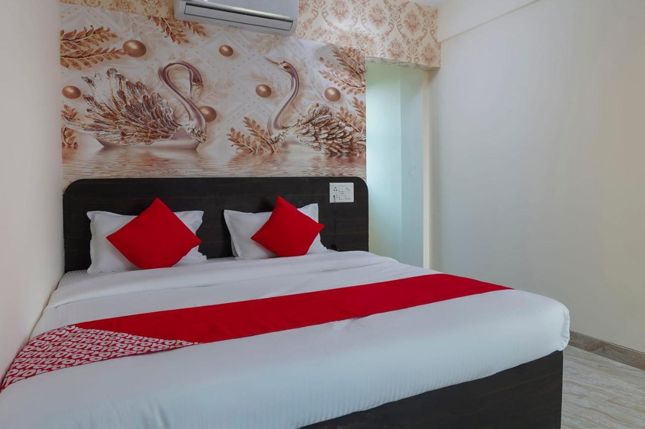 Oyo Flagship 68474 Hotel Viraj Pune Esterno foto